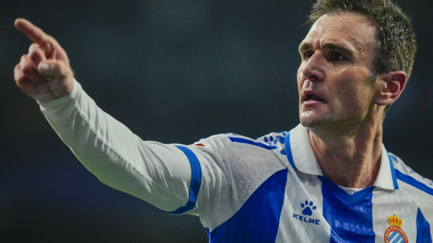 Kike García celebra su gol en el Espanyol - Oviedo