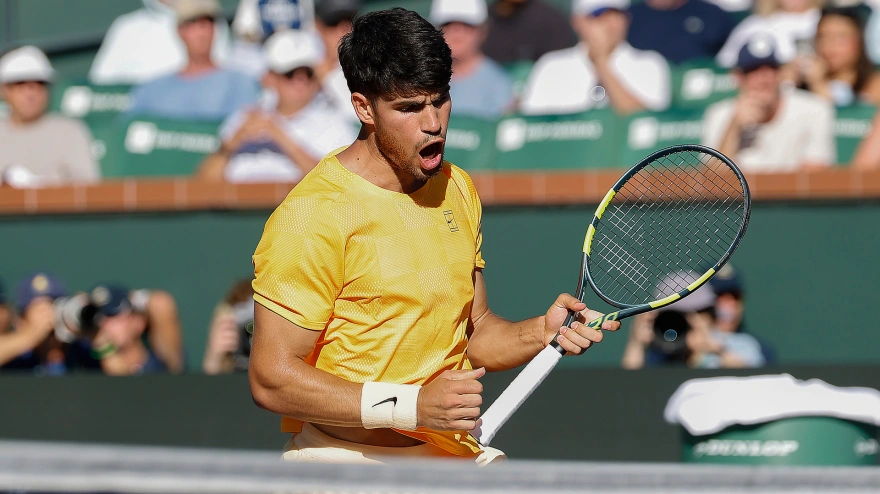 Gesto de alegría de Carlos Alcaraz en el partido de Indian Wells ante Casper Rudd