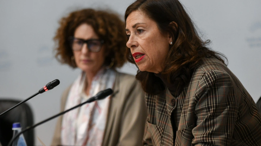 La directora xeral de Patrimonio Natural, Marisol Díaz Mouteira en sede de Parlamento