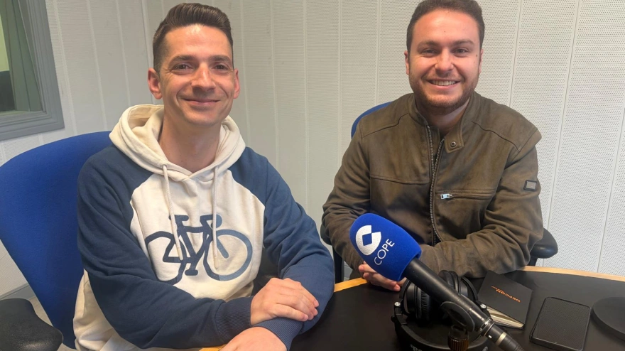 Sergio Iglesias, cabeza de lista del PSOE, con Luis Herrera