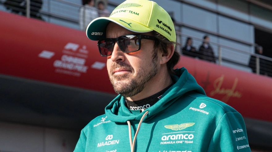 Fernando Alonso intentará alcanzar el final de carrera en China con su Aston Martin.