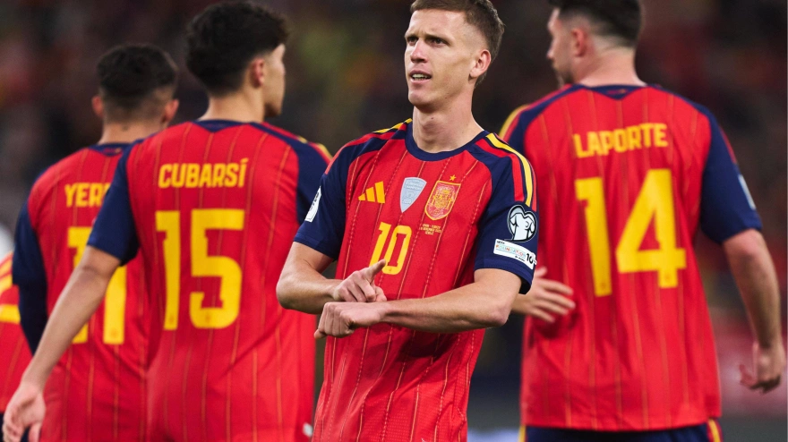 Dani Olmo celebrando un gol en un partido de España