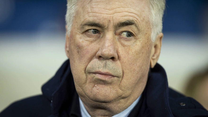 Carlo Ancelotti, durante un partido con Brasil
