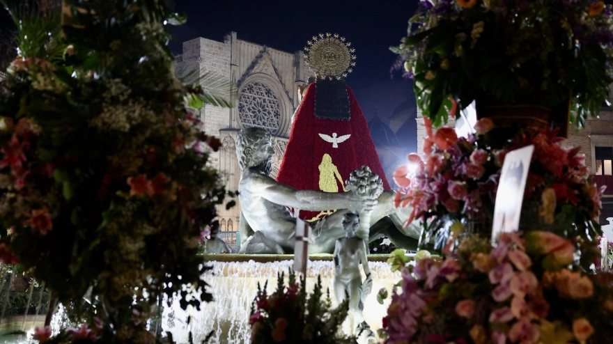 Manto de la Virgen 2026