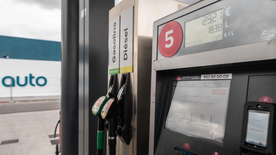 Vista de una gasolinera de bajo coste Petroprix.