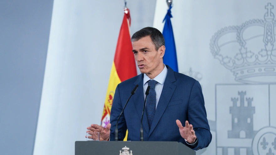 El presidente del Gobierno, Pedro Sánchez, durante una rueda de prensa posterior al Consejo de Ministros extraordinario, en el Palacio de la Moncloa, a 20 de marzo de 2026, en Madrid (España). Sánchez ha informado del plan integral de respuesta a las consecuencias de la guerra en Oriente Medio.