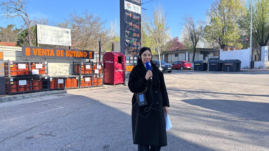 Pilar Cisneros, desde una gasolinera