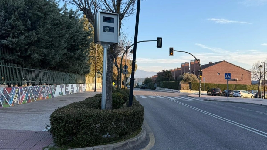 Radar fijo en la carretera de Guadarrama