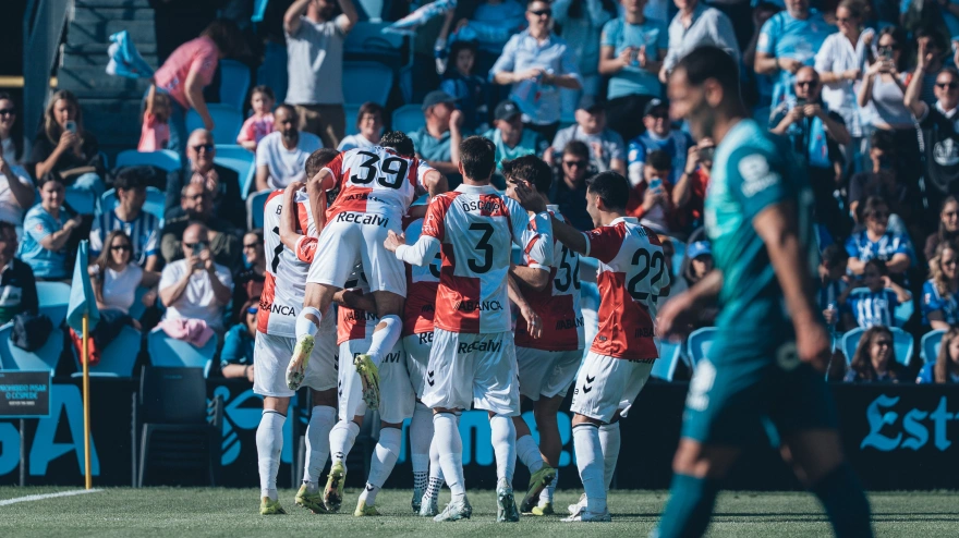El Celta celebra uno de los goles que anotó ante el Alavés