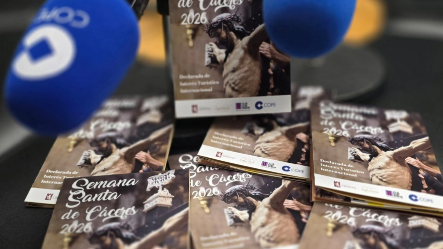 Guía de la Semana Santa de Cáceres editada por la Cadena COPE de Cáceres