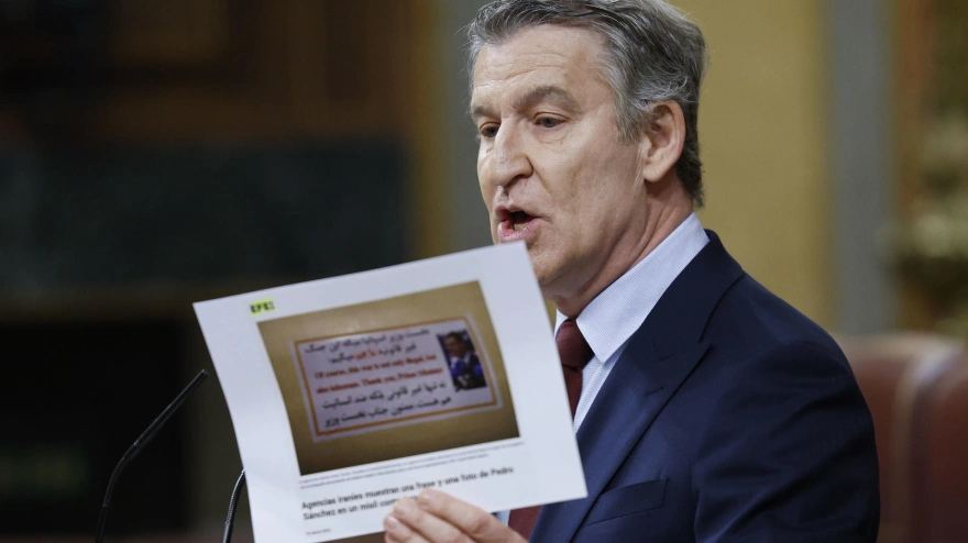 Feijóo ha resumido la posición de su partido respecto a la guerra en Irán: "No a la guerra y no a usted.