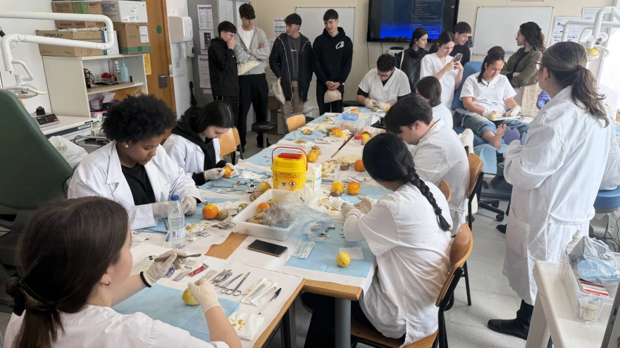Visitas de alumnos de FP y Bachillerato al Campus de Ferrol