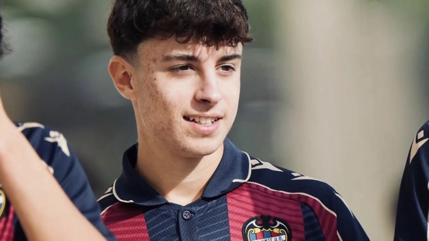 Marc Santos ha entrenado hoy con el primer equipo