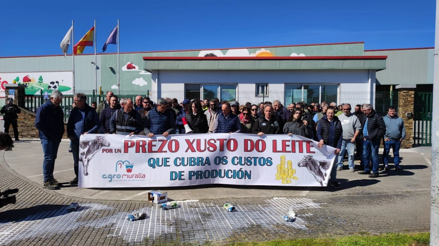 Agromuralla Leite Río