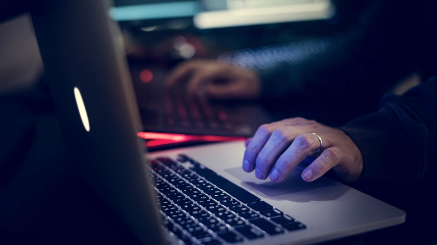 Cómo se ciberprotege un portátil: las claves, en Lo que viene