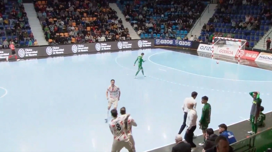 Los jugadores de ElPozo celebran el 2-3