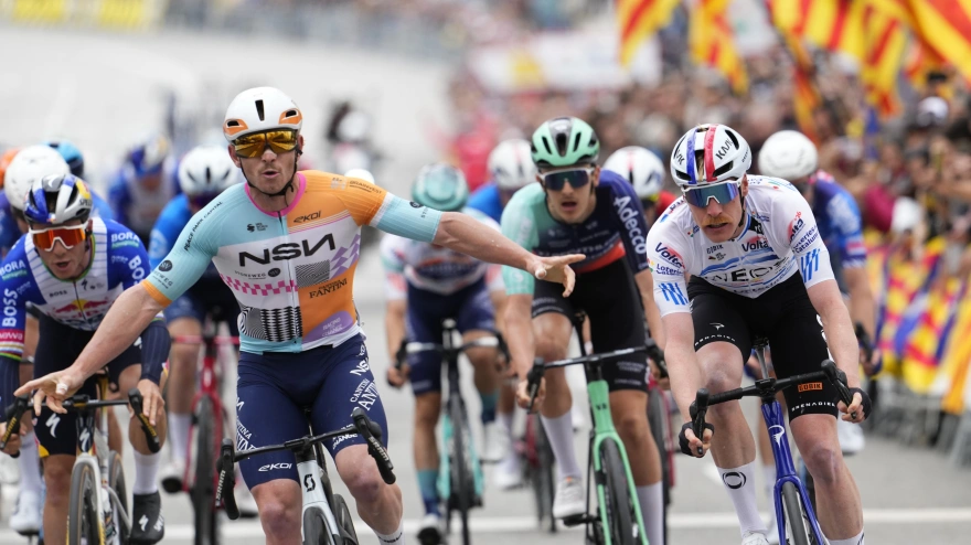 El ciclista australiano Brady Gilmore triunfa en Montjuic