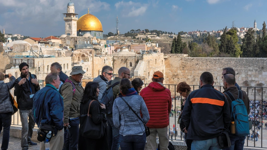 R8P1DR The Western wall is very popular place for tourists in Jerusalem, Israel
