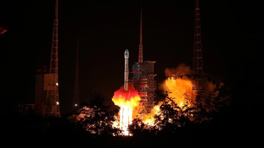 Lanzamiento de satélites Beidou de China