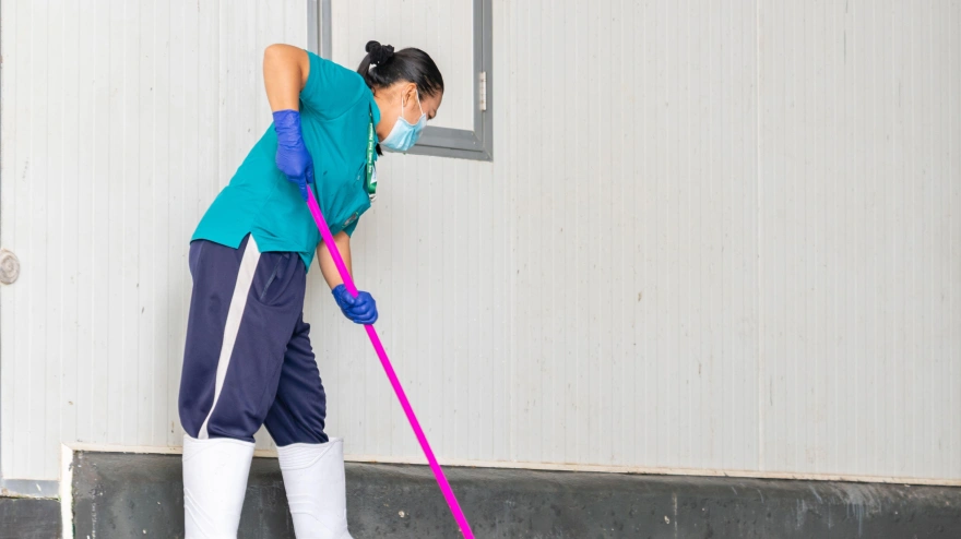 Limpiadora del hogar en una imagen de archivo