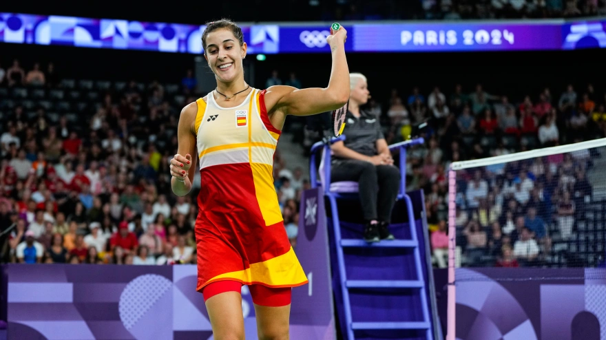 (Foto de ARCHIVO)Carolina Marin of Spain gestures against Bing Jiao He of China during Women's Singles Semifinal of the Badminton on La Chapelle Arena Court 1 during the Paris 2024 Olympics Games on August 4, 2024 in Paris, France.Oscar J Barroso / AFP7 / Europa Press04/8/2024 ONLY FOR USE IN SPAIN