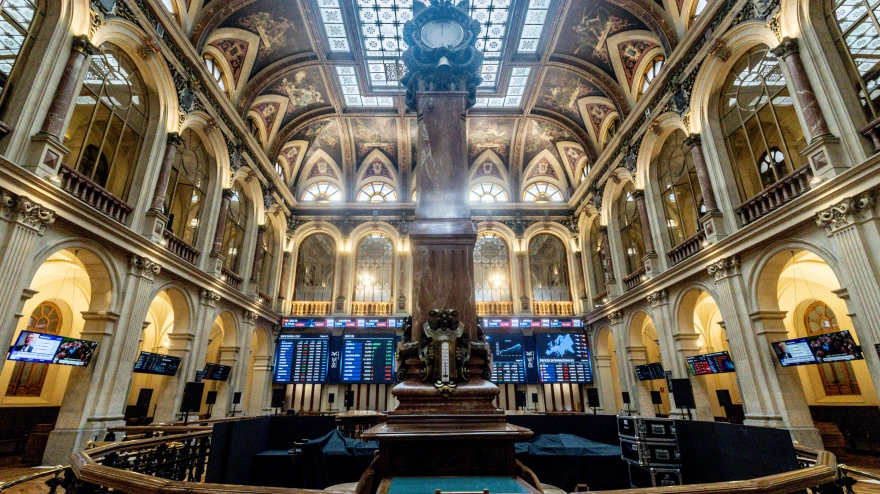 Interior de la Bolsa de Madrid