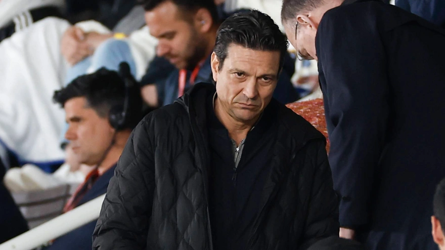 Imagen de Jari Litmanen asistiendo a un partido en Helsinki