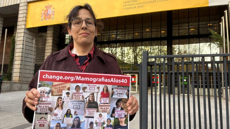 María Varela impulsa la campaña para adelantar el cribado del cáncer de mama