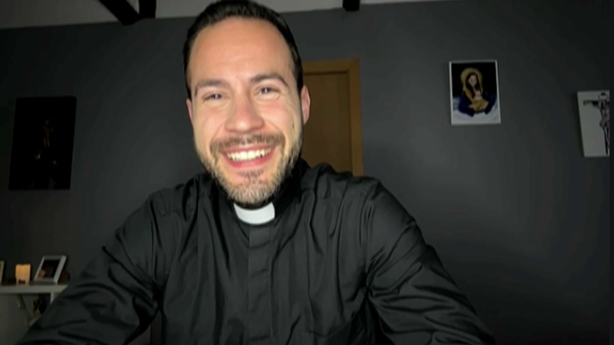 Fidel Gómez, sacerdote y presentador de 'Un lugar en la tierra'