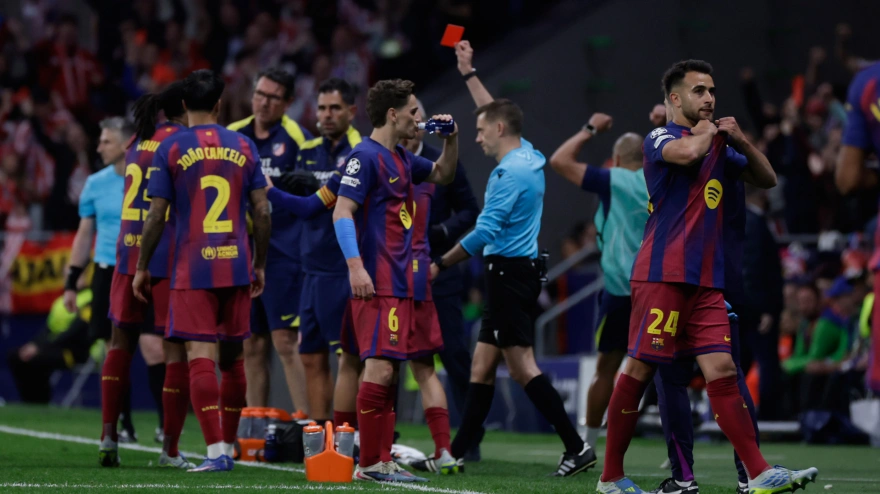 Turpin expulsa a Eric García en el Atlético de Madrid - Barcelona, de Champions