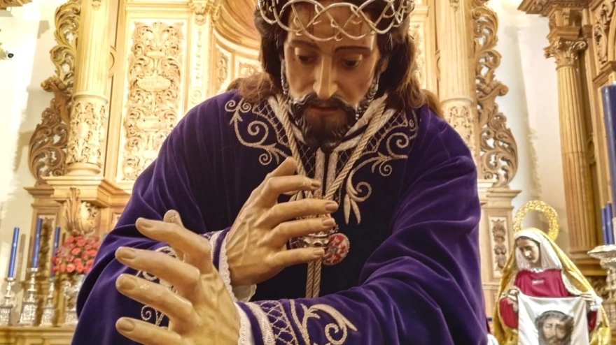 El IAPH examina a fondo el estado de conservación de la talla de ‘El Abuelo’ de Jaén