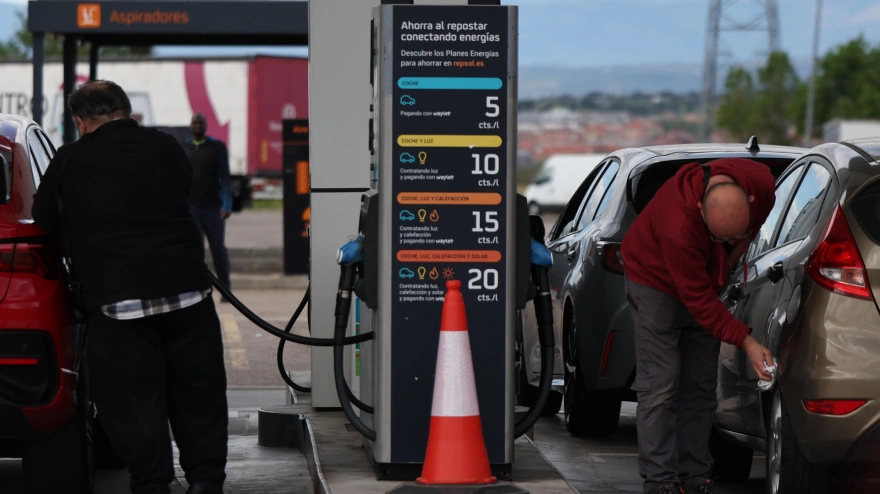 Precios en una gasolinera de Toledo