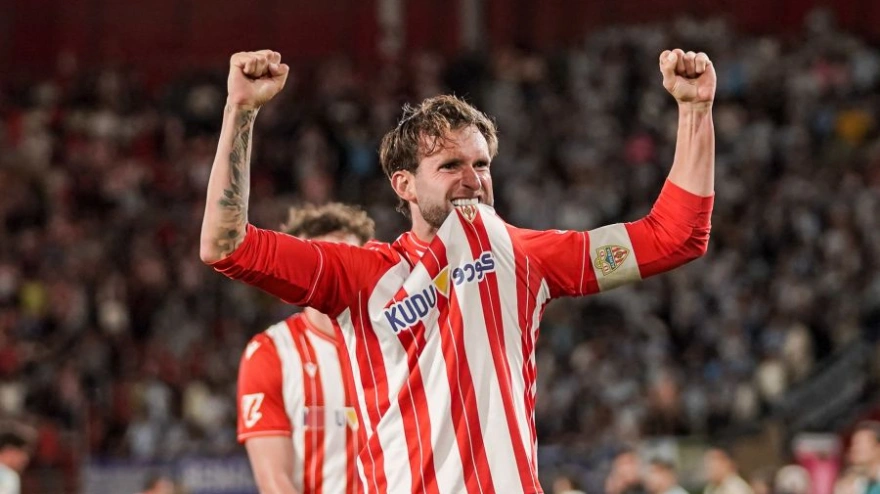 Así vivimos en Tiempo de Juego la agónica victoria de la UD Almería ante el Málaga (3-2)