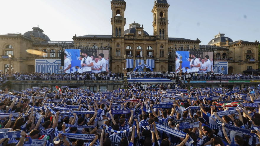 La afición de la Real celebra el título de Copa del Rey