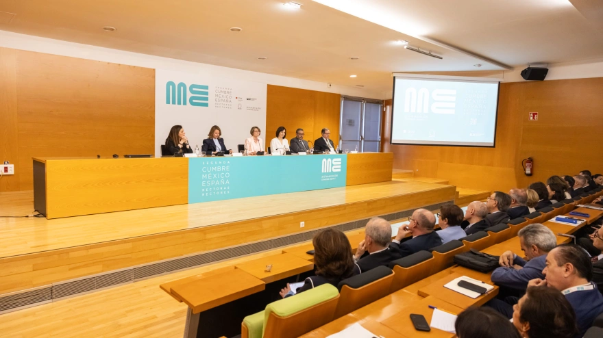 Cumbre de rectores de universidades de España y México en Castellón.