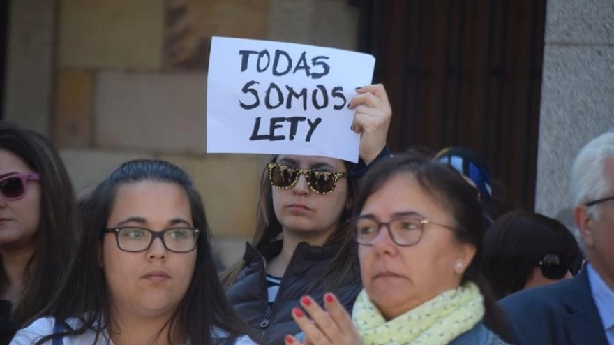 Manifestación en Zamora con rercuerdo a Leticia Rosino