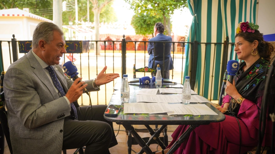 El alcalde de Sevilla, José Luis Sanz, pide que se abra el debate de que la Liga Profesional de Fútbol consulte a los ayuntamientos a la hora de poner los partidos