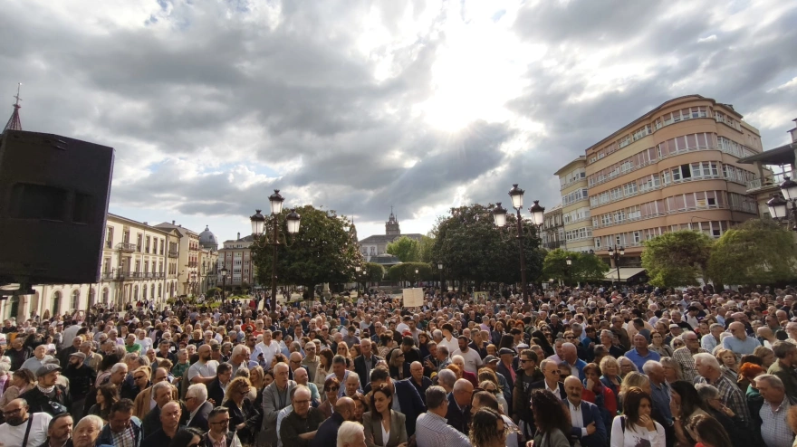 Concentración contra la moción de censura en Lugo