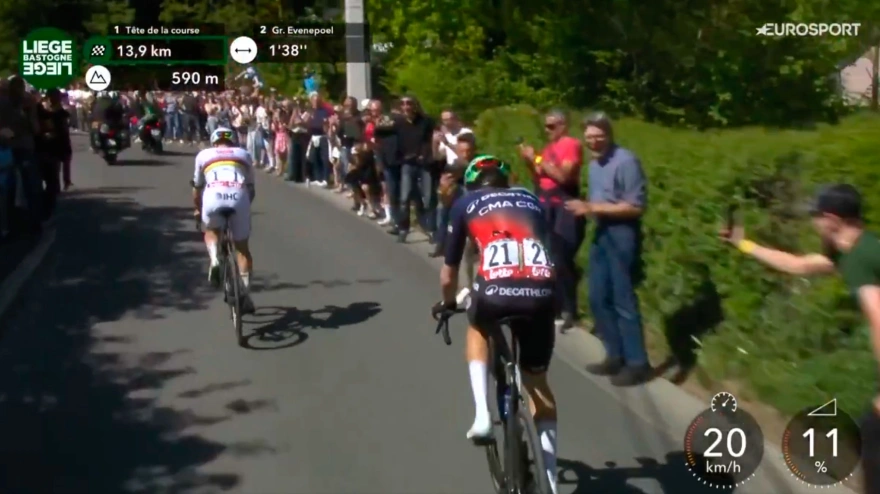 Tadej Pogacar suelta a Seixas en la última cota de la Lieja.