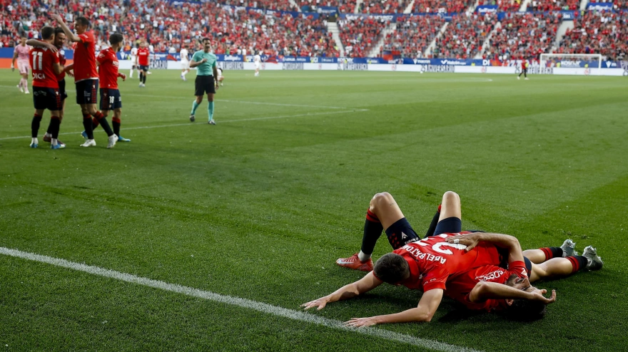 Catena celebra el gol de la victoria de Osasuna contra el Sevilla