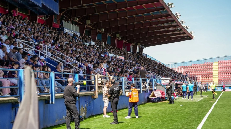 Afición azulgrana en tribuna
