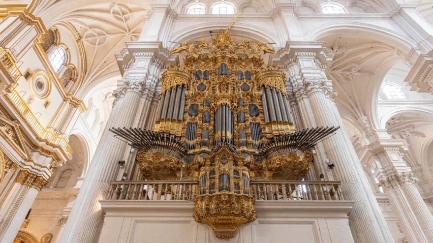 Órgano de la nave de la Epístola de la Catedral de Granada ya restaurado