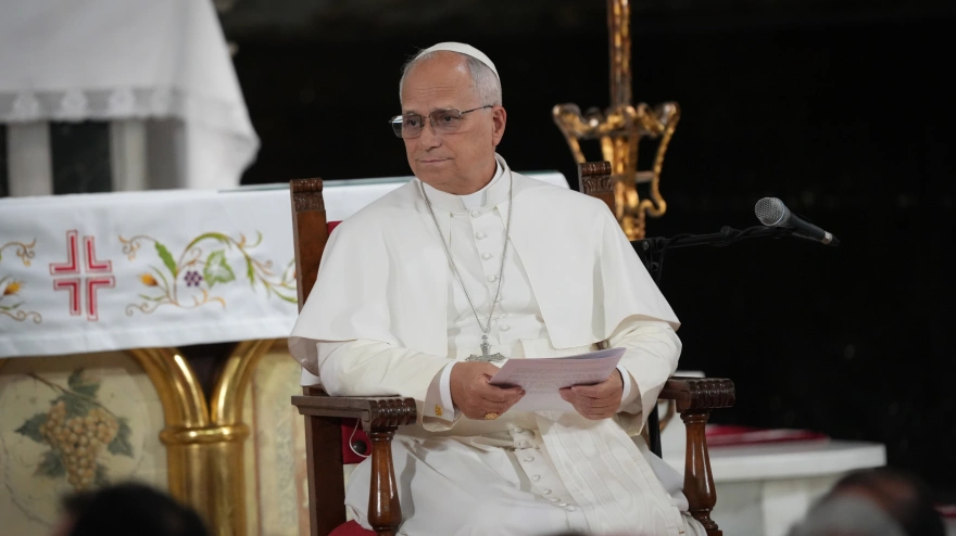 El Papa León XIV mantiene un encuentro eclesial con las entidades de caridad y asistencia diocesana en la Iglesia de San Agustín, ubicada en el barrio de El Raval, a 10 de junio de 2026, en Barcelona, Catalunya (España). Este acto de carácter social sirve como plataforma para pronunciar un discurso de apoyo a los colectivos vulnerables y respaldar la labor humanitaria que realizan organizaciones como Cáritas y diversas comunidades religiosas de base con las personas en riesgo de exclusión. El encuentro reúne a representantes de unas 90 instituciones.David Zorrakino/Europa Press/Pool / Europa Press10 JUNIO 2026;POOL;PAPA;LEÓN XIV;BARCELONA;EL RAVAL;CARIDAD;SAN AGUSTÍN10/6/2026