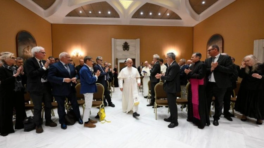 El Papa León XIV recibe en audiencia a medio centenar de escritores
