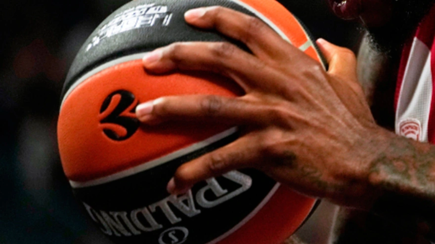 Detalle del balón de la Euroliga de baloncesto