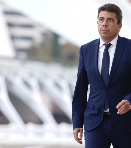 (Foto de ARCHIVO)El presidente de la Generalitat valenciana, Carlos Mazón, a su llegada al homenaje a las víctimas de la dana, en el Museo de las Ciencias Príncipe Felipe, a 29 de octubre de 2025, en Valencia, Comunidad Valenciana (España). Sus Majestades los Reyes y otros cargos institucionales asisten al funeral de estado en memoria de las víctimas de la dana, coincidiendo con el primer aniversario de la catástrofe.Rober Solsona / Europa Press29 OCTUBRE 2025;HOMENAJE;DANA;REYES;FUNERAL DE ESTADO;29/10/2025