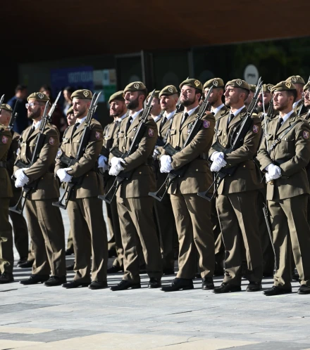 Alemania y otros países de Europa han recuperado el servicio militar, voluntario u obligatorio. ¿Debería hacerlo España?