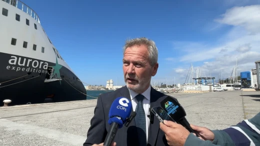 Hace escala por primera vez en el Puerto de Motril el Sylvia Earle
