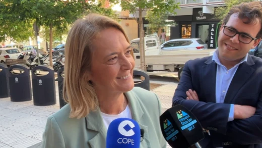 Llegan a Motril las primeras 20 papeleras de 350 del modelo para grandes avenidas