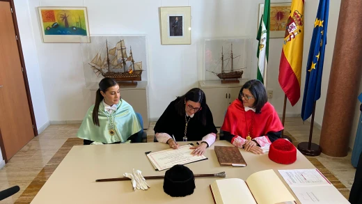 Carolina Marín, investida Doctora Honoris Causa de la Universidad de Huelva